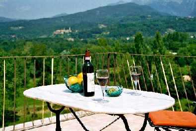 Il Cielo, a house to rent in Lunigiana, villa in Tuscany